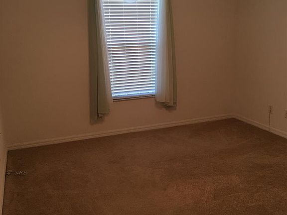 5th image of 297 SW Russwood Ter