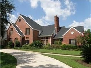1204 Tall Pines Dr, Friendswood, TX 77546