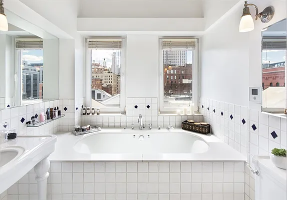 Sold by Avenue Real Estate | media 7