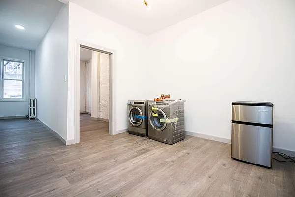 Rented by Nooklyn NYC LLC | media 15