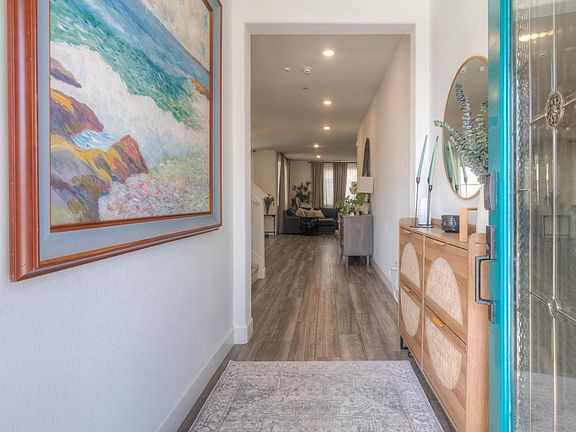 5th image of 2116 Abbeyhill Rd