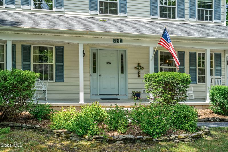 4th image of 231 Drummond Drive