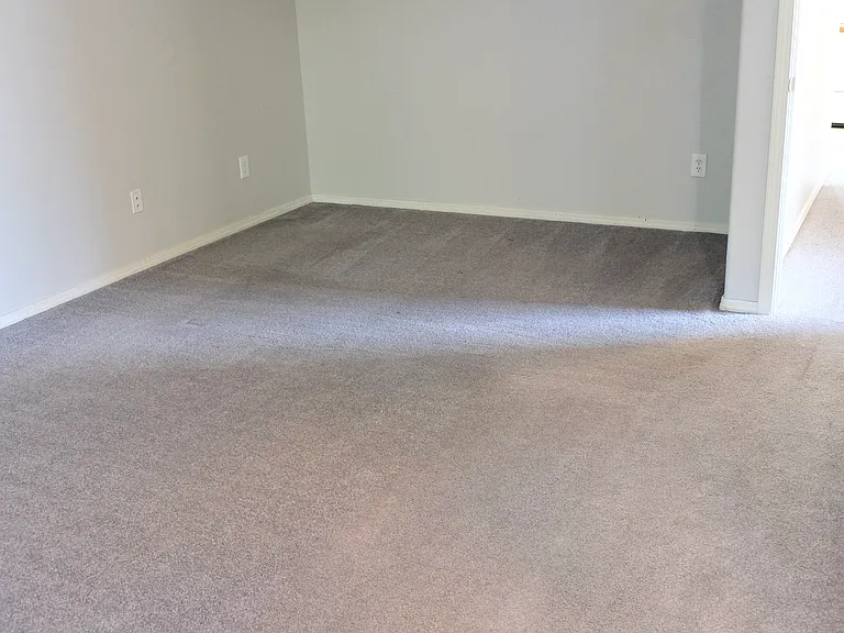 4575 Goodwin Rd — Photo 7
