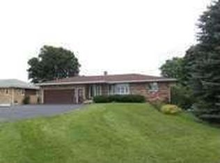 1213 Suchomel Rd, Sun Prairie, WI 53590