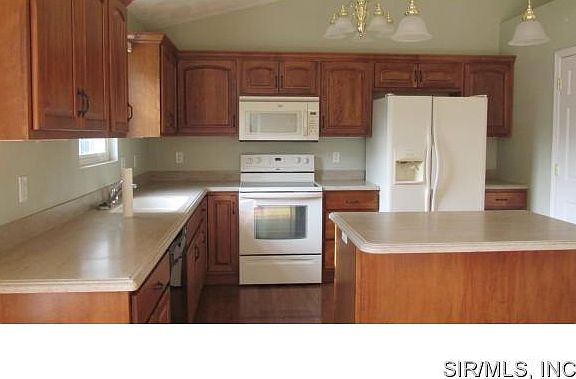 5th image of 5302 Cedar Creek Ct
