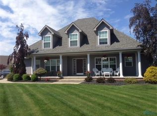 1675 Grand Bay Dr, Oregon, OH 43616