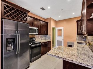1161 NE 202nd St #1161, Miami, FL 33179