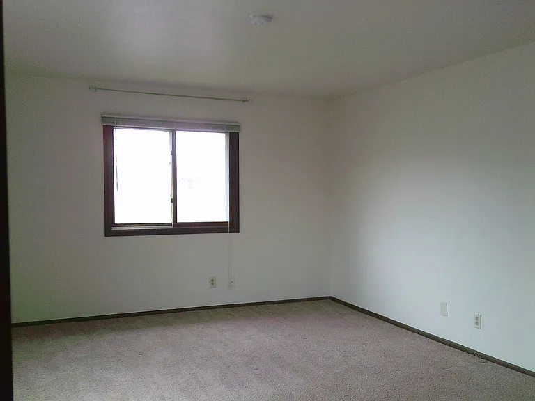 N18W5391 Pierce Ct — Photo 10