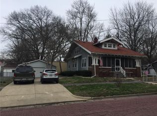 506 E 4th St, Pana, IL 62557