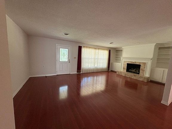 5th image of 7000 SW 3rd Ave