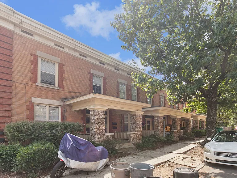 Ramsay Apartments — Photo 24