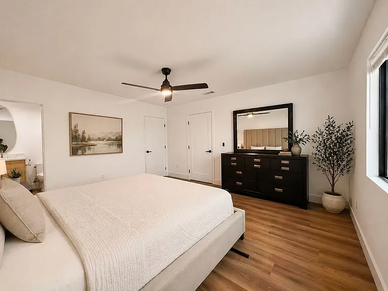 2822 1/2 Waverly Dr — Photo 15