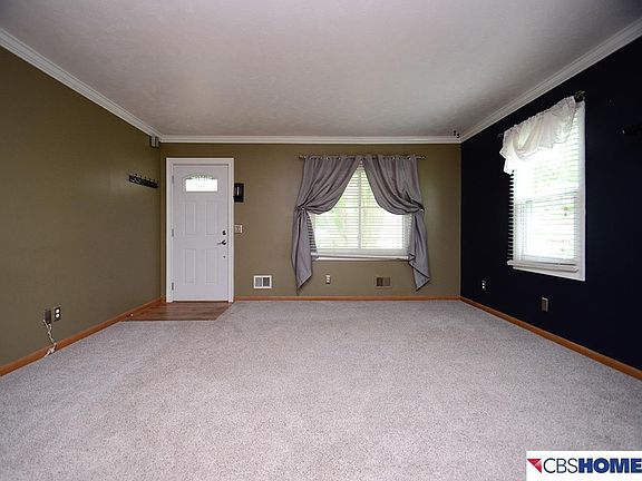 2nd image of 9516 Emmet St