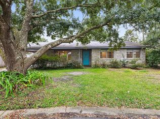 108 Elliott Pl, Ocean Springs, MS 39564