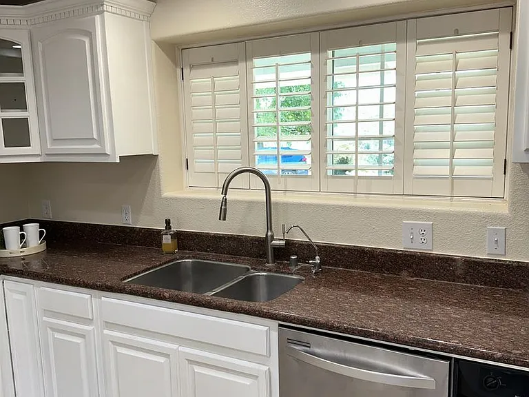 2340 Mount Elena Way — Photo 15