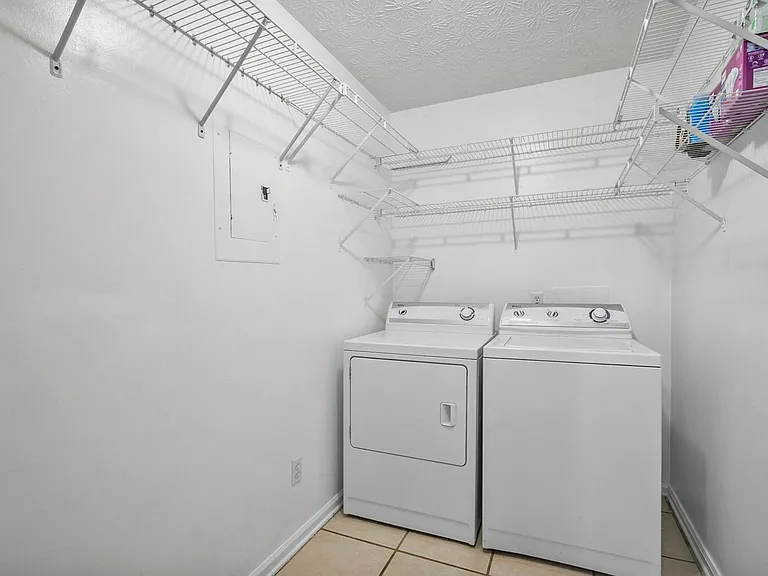 170 Cedar Trce — Photo 6
