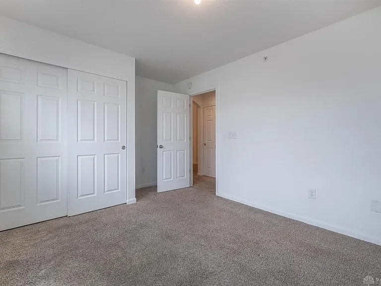 184 Old Pond Rd — Photo 19