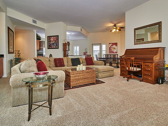 4th image of 14 Somerset St APT 503