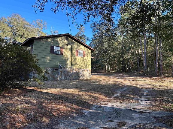 4th image of 752 Forest Cir N