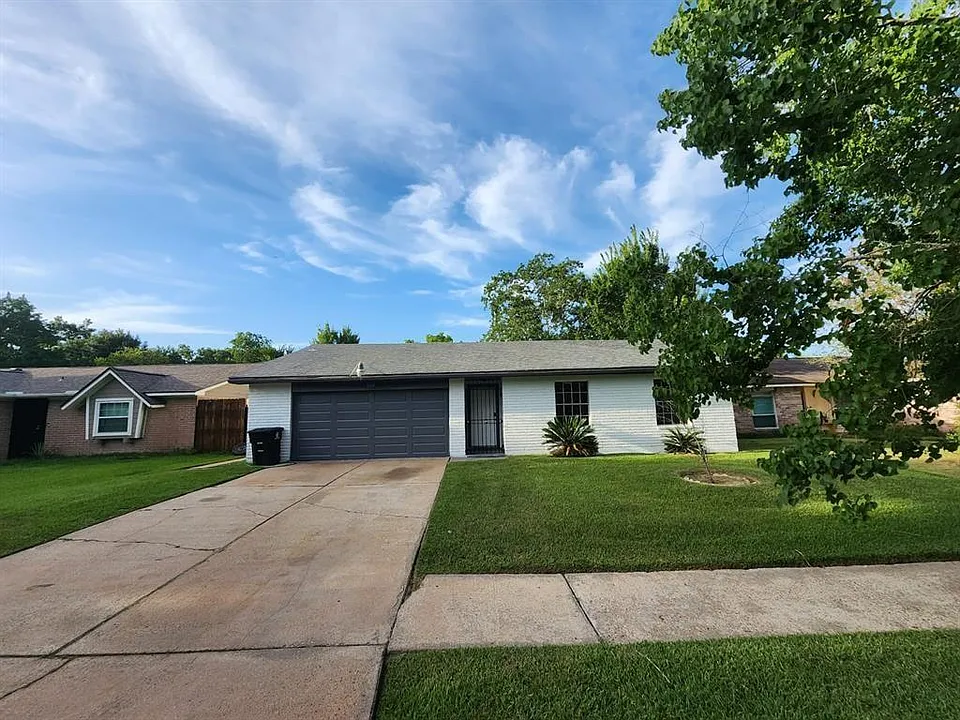 5110 Ridgeton Dr