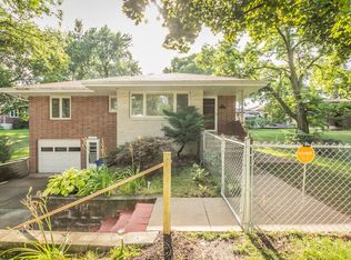 3512 Keyes Dr, Des Moines, IA 50315