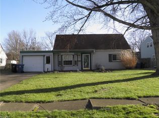4900 Elmwood Dr, Sheffield Lake, OH 44054