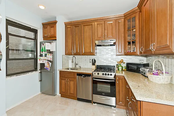 Sold by Fillmore | media 6