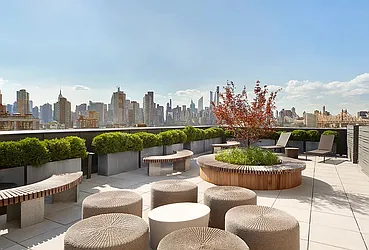 Rented by MaxInvest Real Estate, Inc.