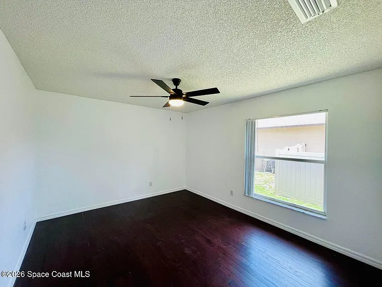 670 Elmont St NW — Photo 12