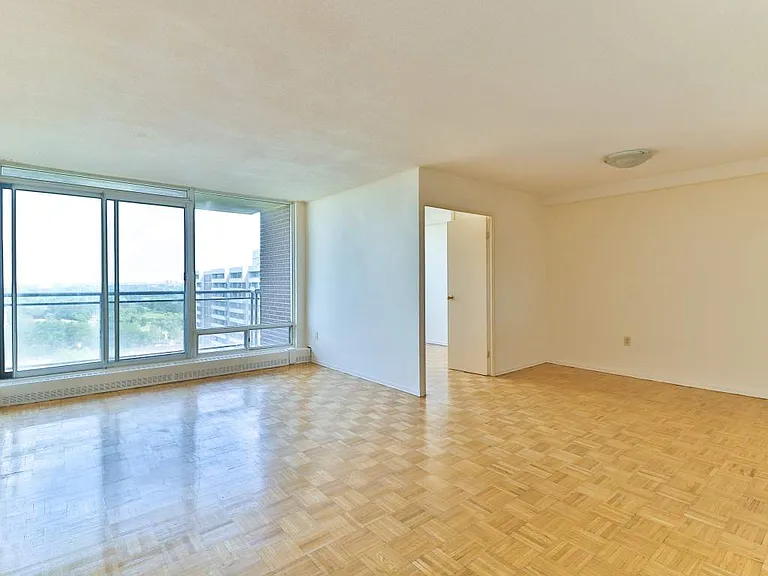 20 Carabob Ct — Photo 7
