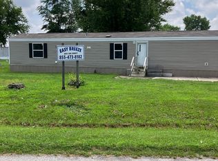 45 S Easy Breeze Trailer Park #31, Effingham, IL 62401