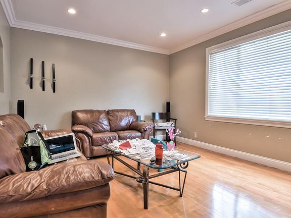 4th image of 2149 Bristolwood Ln