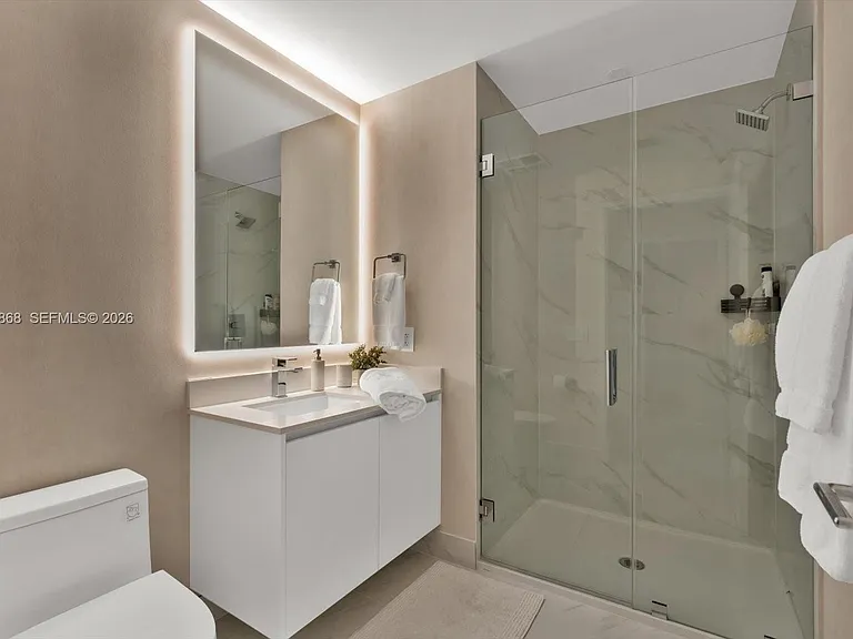 700 NE 24th St #1602 — Photo 23