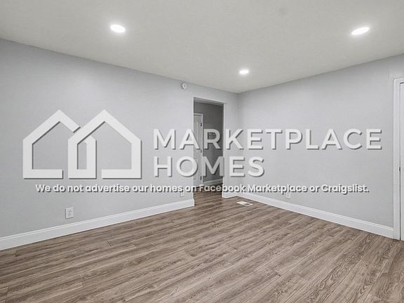 3rd image of 23 Bisbee Ave SE #A