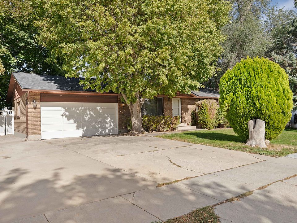 1st image of 7068 W Bello Ave