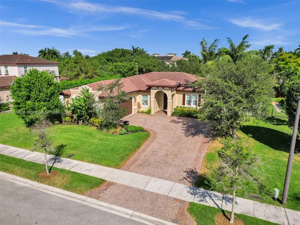 6435 SW 55th Pl, Davie, FL 33314