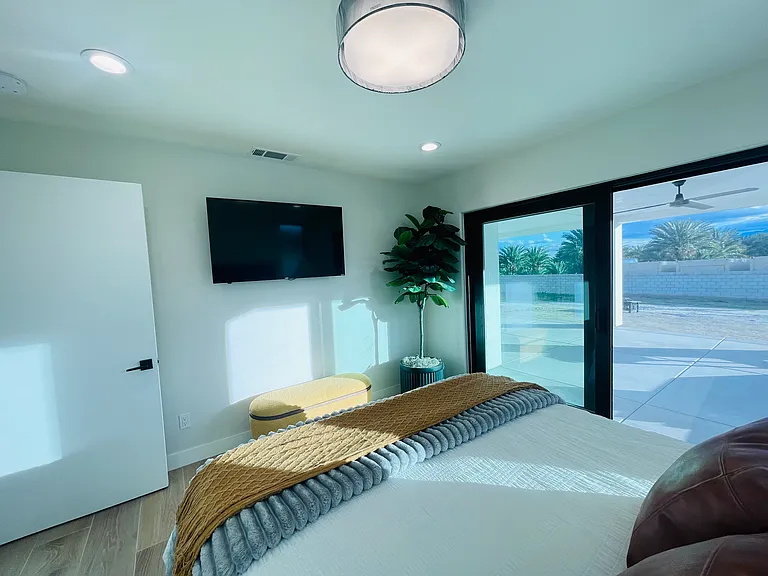 53130 Garza Ct — Photo 24