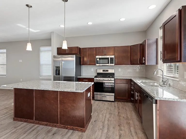 8338 N Seminole Ct — Photo 7