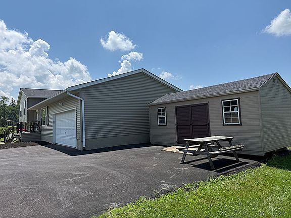 5th image of 1717 Rock Rd