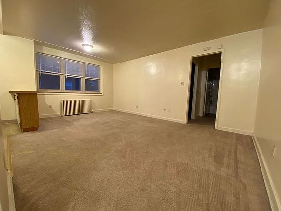 3rd image of 731 California Ave #37