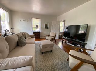 2827 Dumbarton St NW, Washington, DC 20007