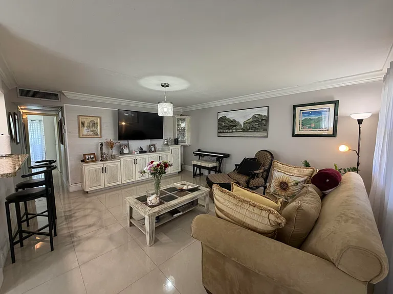292 Brittany Ave #292 — Photo 7