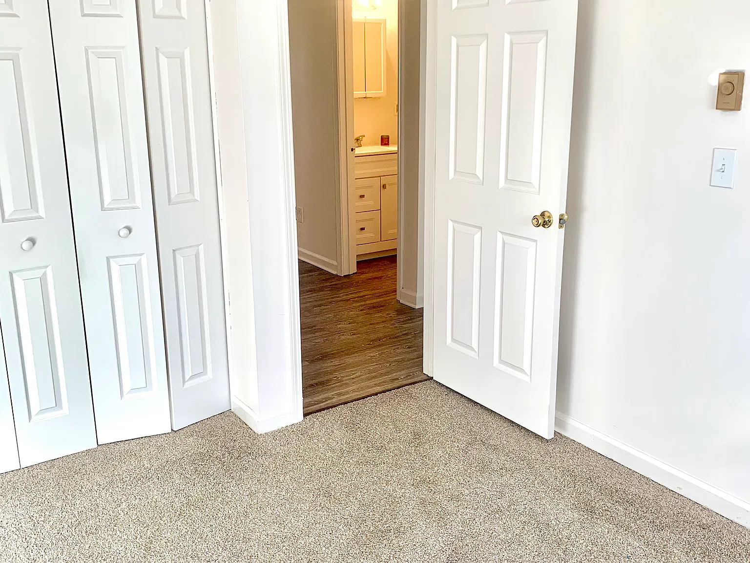 1 bed, 750 sqft, $985 — Photo 2