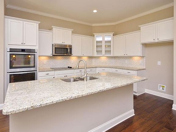 3rd image of 3090 Oxford Dr #340-lot 340