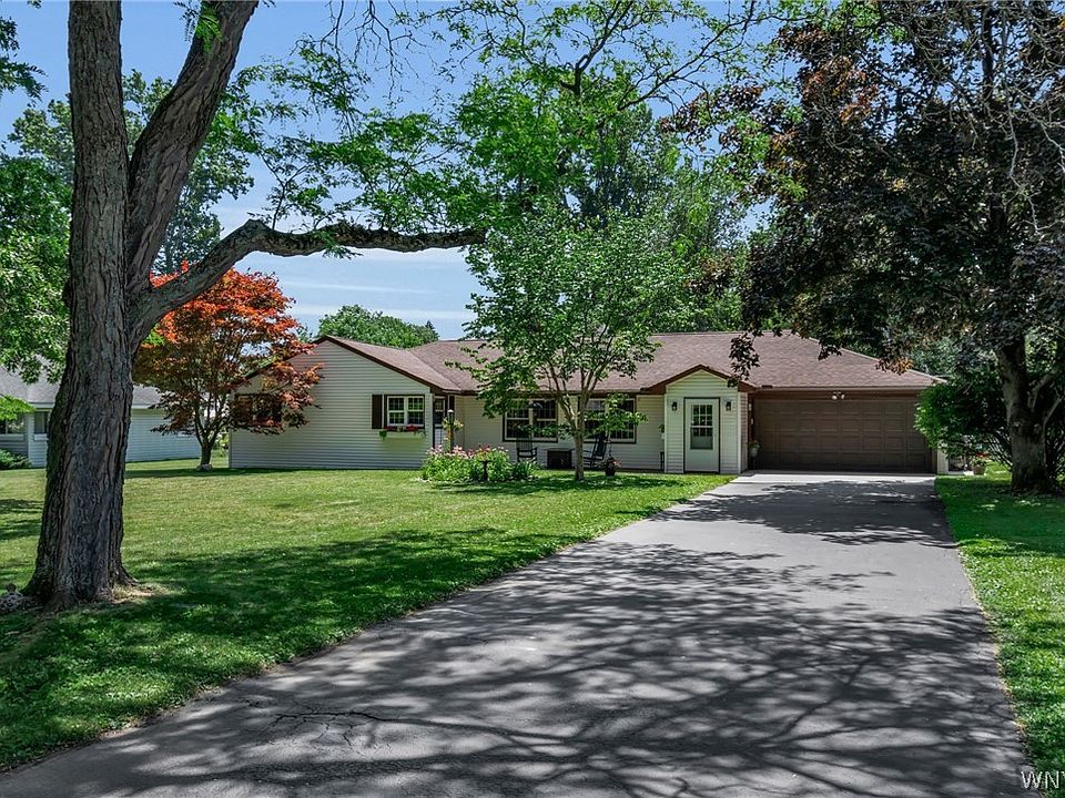 1st image of 17 Highland Dr