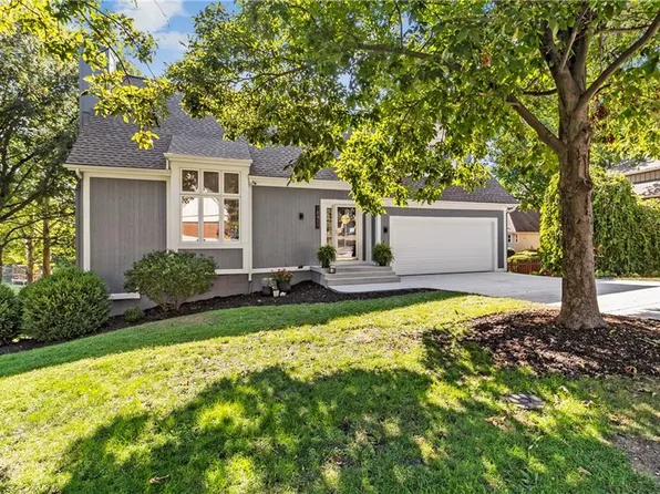 18411 W 114th Ter, Olathe, KS 66061