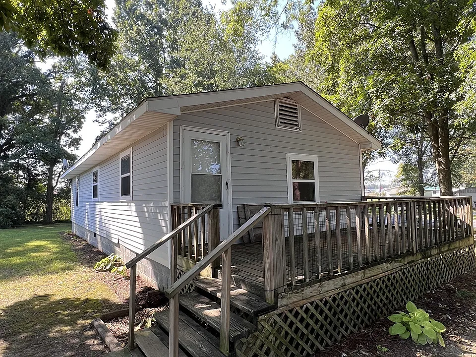 100 Ann St