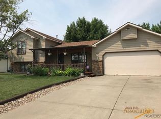 4801 Johnston Dr, Rapid City, SD 57703