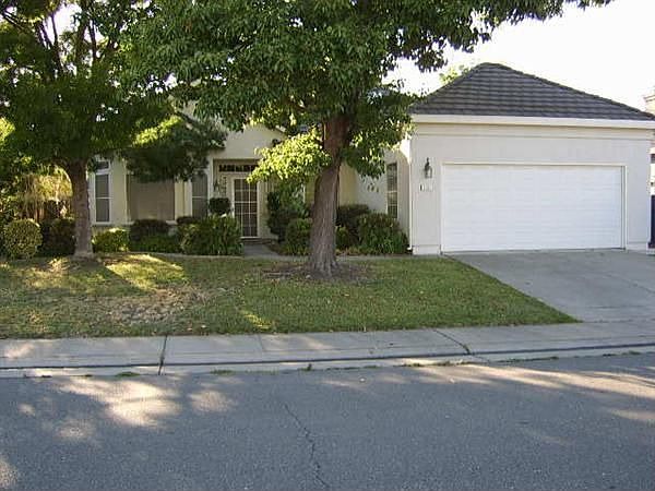 1st image of 1131 S Bluff Dr