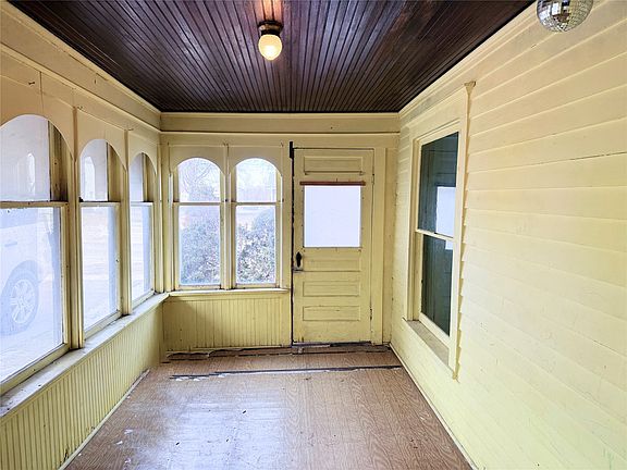 3rd image of 6797 Buffalo Rd